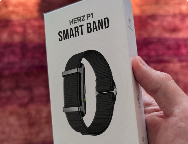 Smartband in the hand